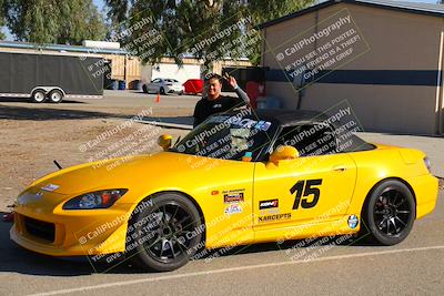 media/Oct-29-2022-CalClub SCCA (Sat) [[e05833b2e9]]/Around the Pits/